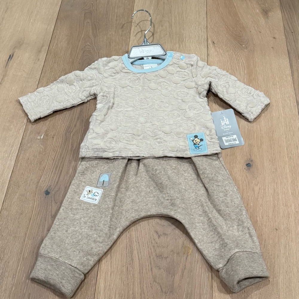 *NEW* Disney Baby Outfit